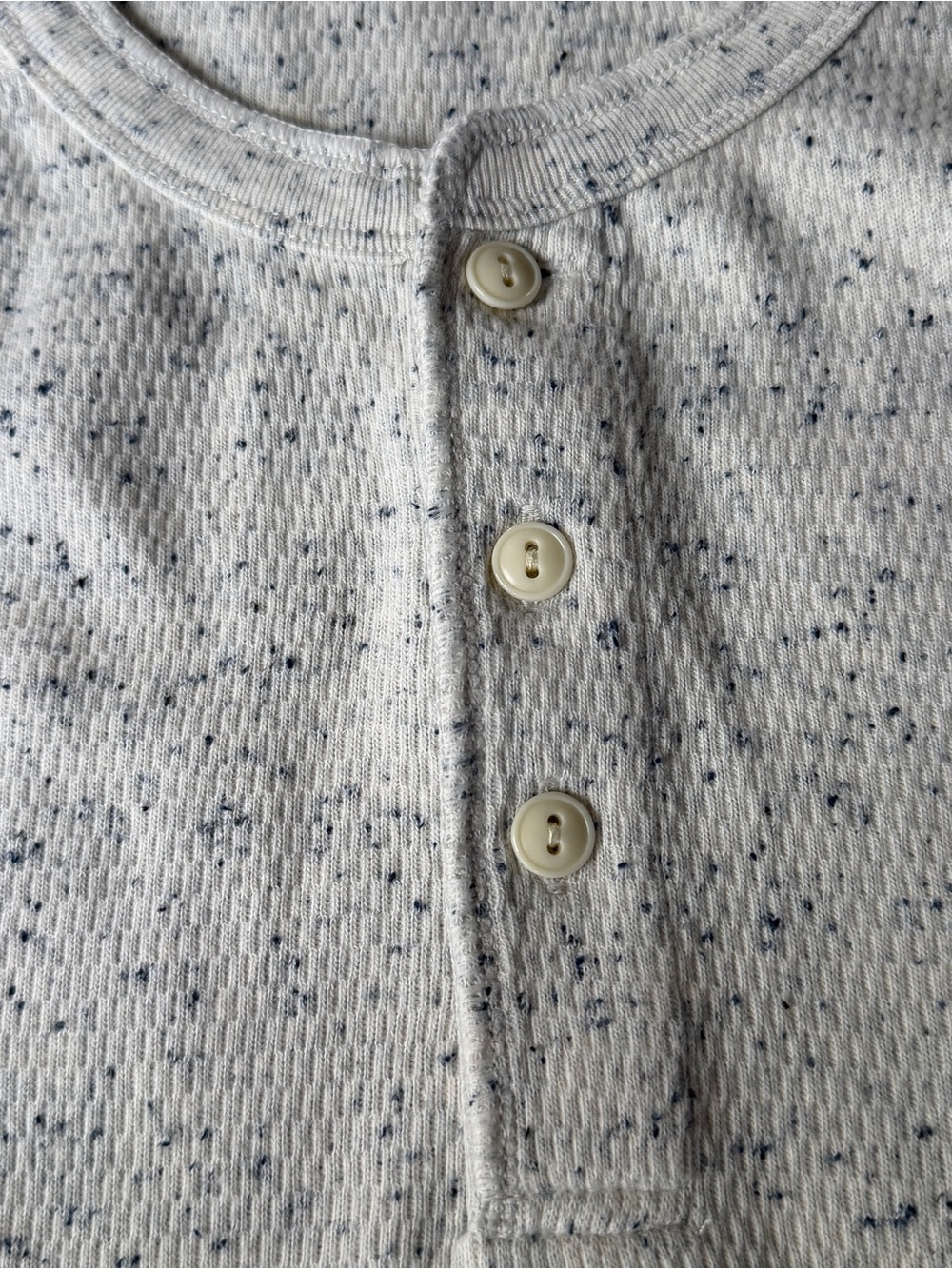 J Crew Men’s Oarsman Henley Pullover Sweater Size Large Light Grey Blue Speckles - Picture 5 of 14